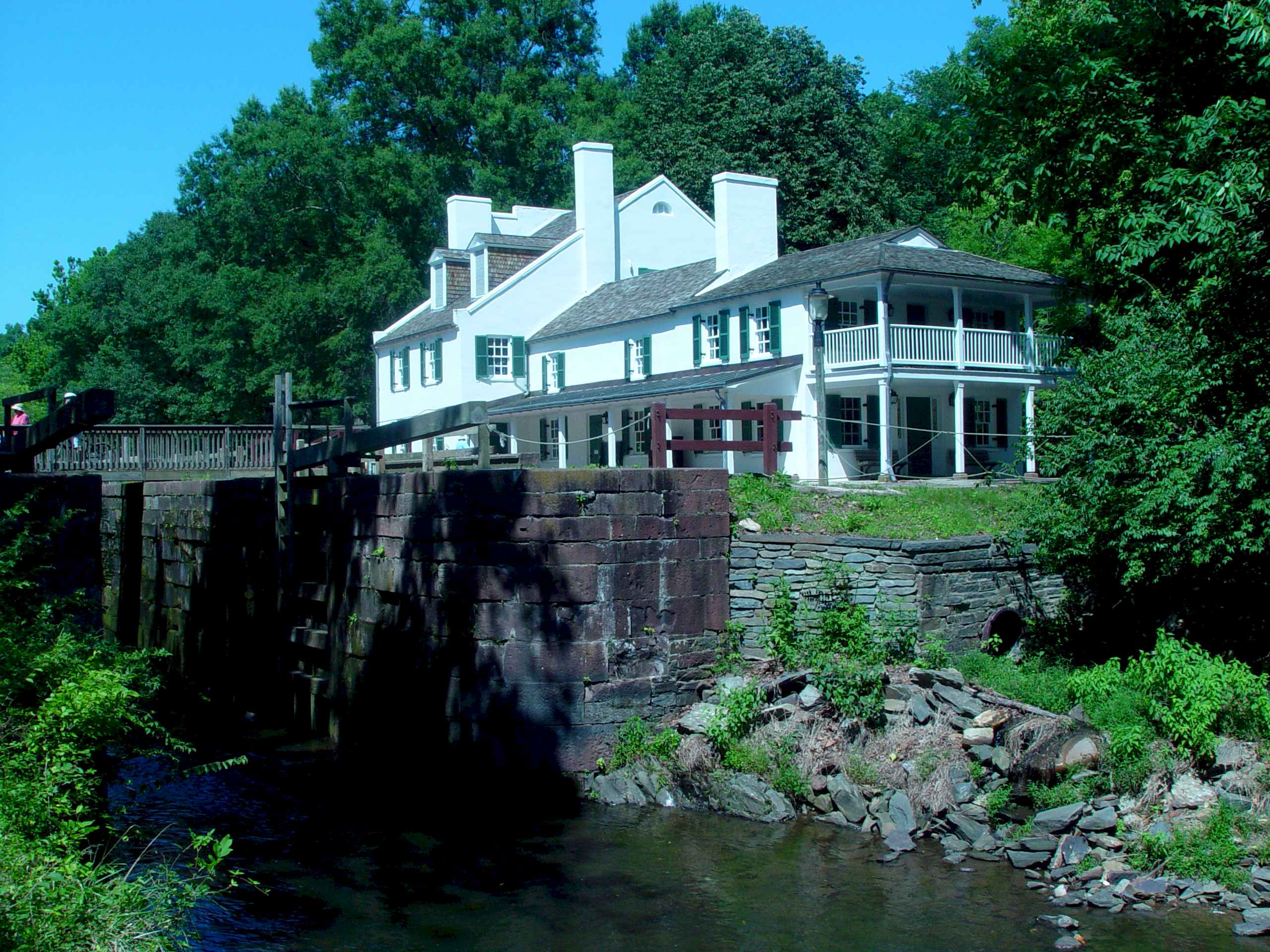 07020GreatFallsTavern.jpg (542467 bytes)