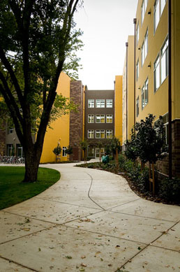 American River Courtyard