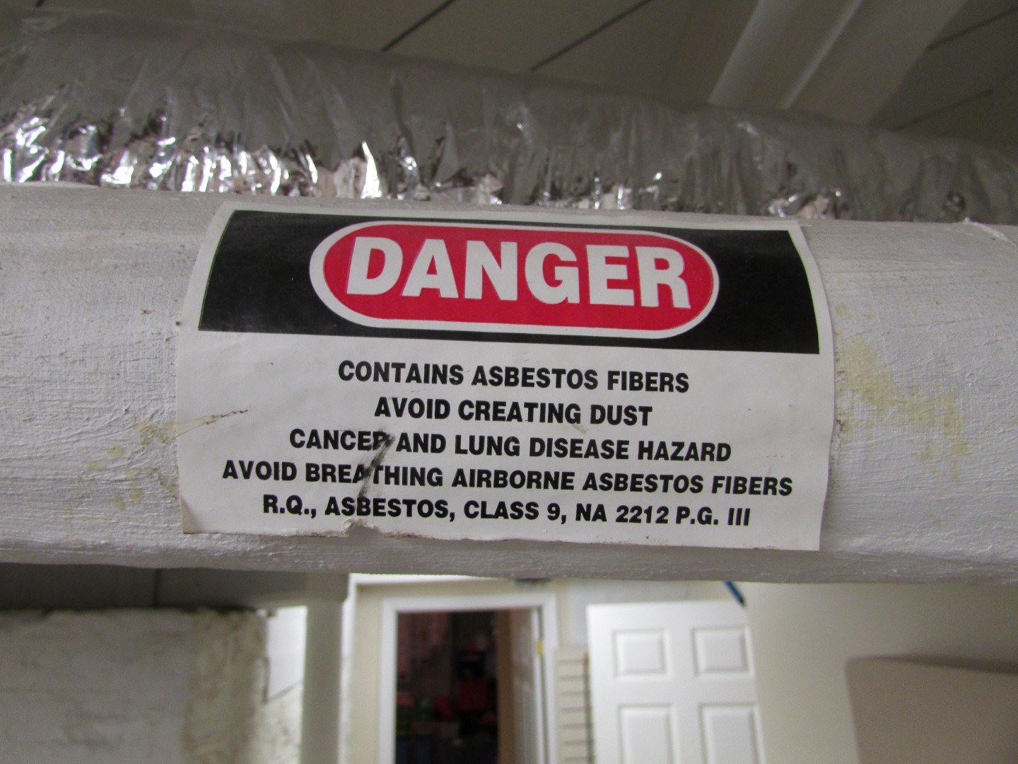 Asbestos warning label