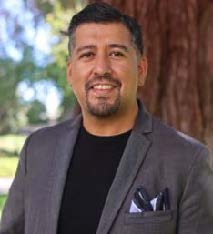 Dr. Daniel Cisneros