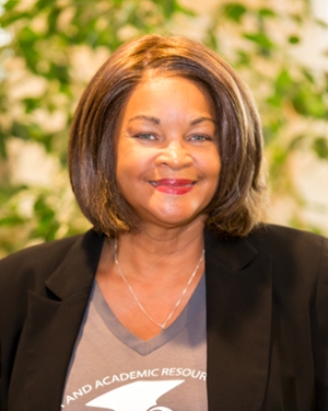 Photo of Dr. Tina Jordan