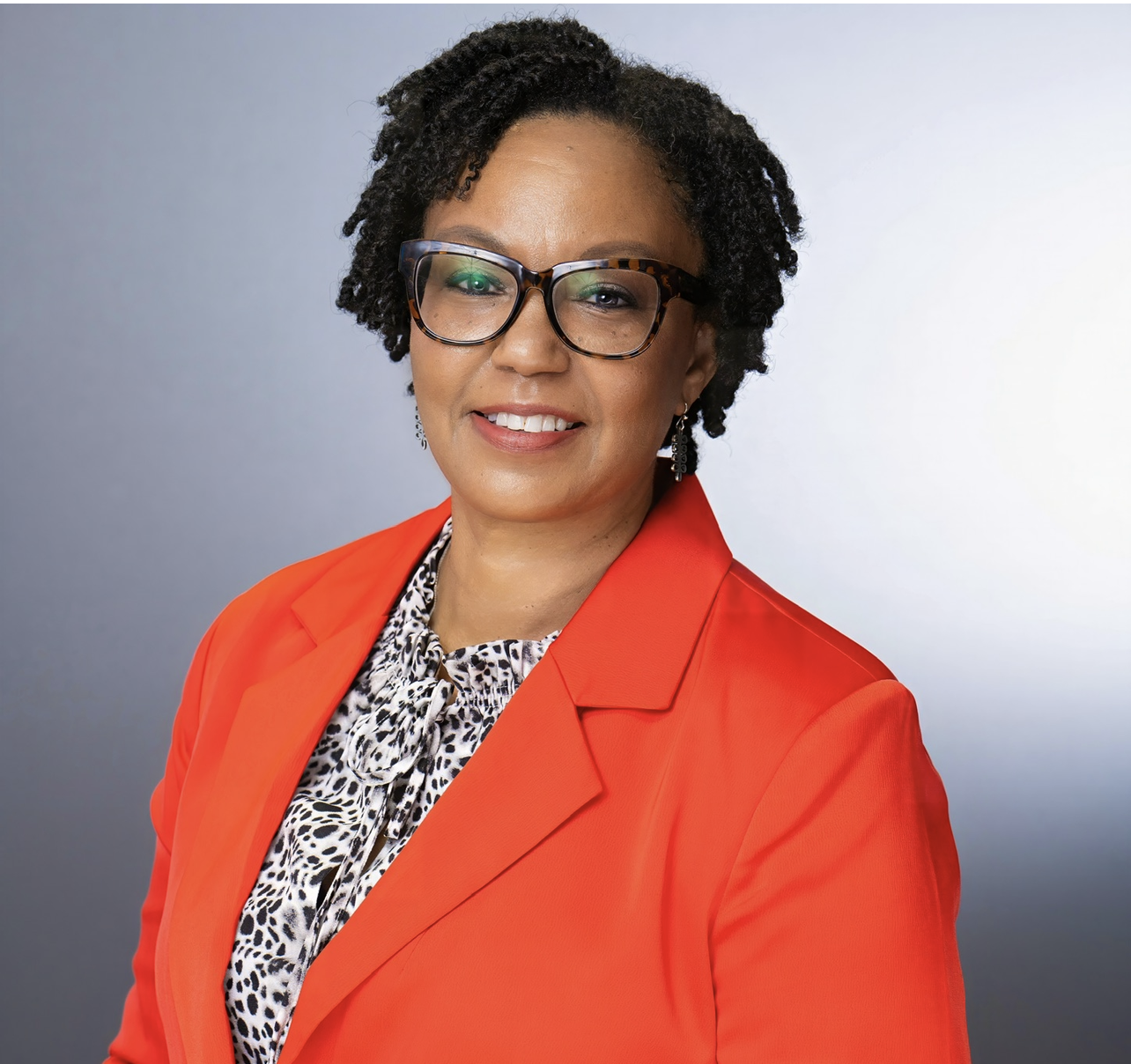 Headshot of Dr Colette Harris Mathews