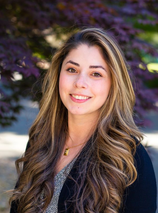 Headshot of Vanessa Alvarez