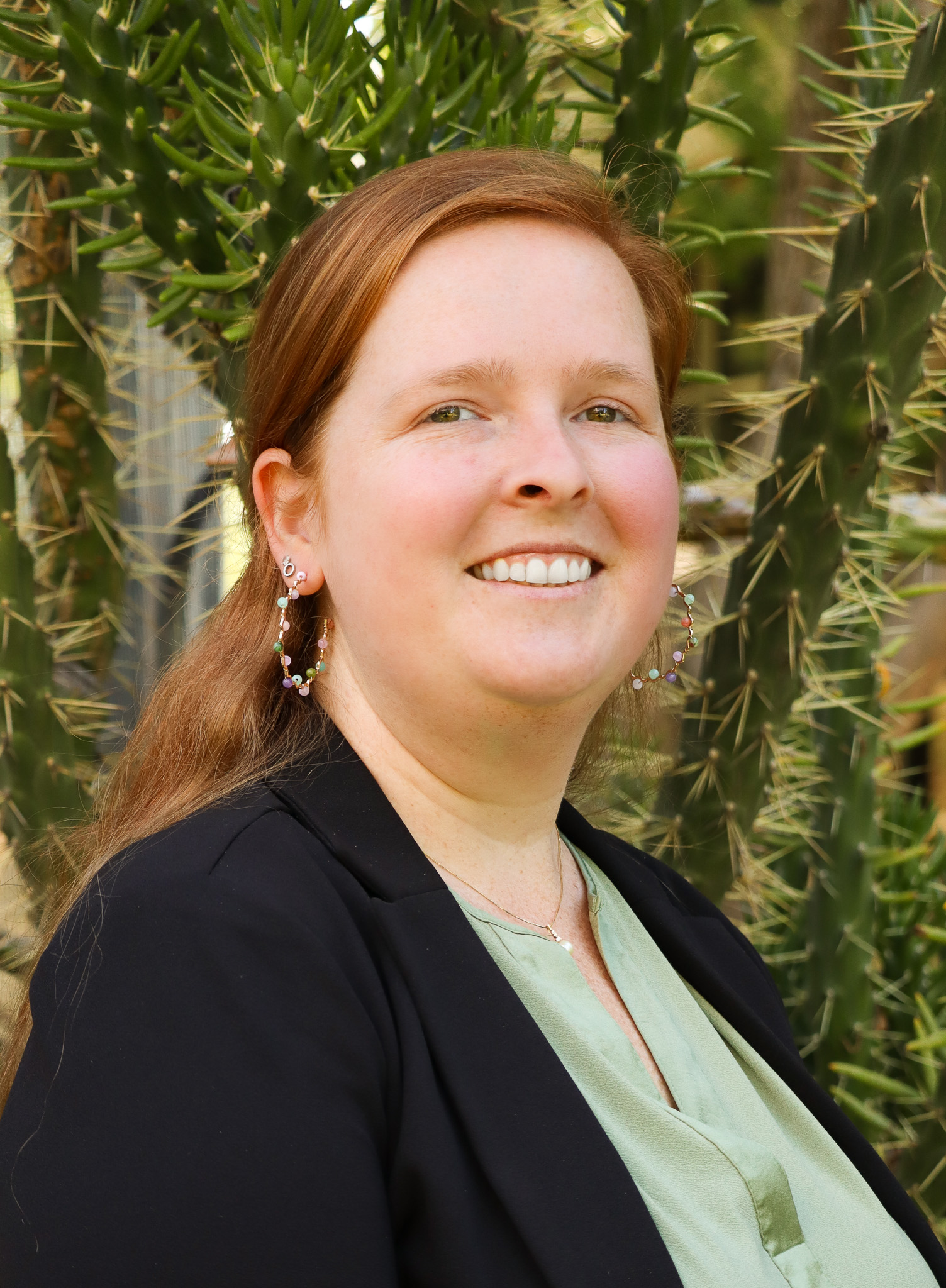 Headshot of Lynzie Manson