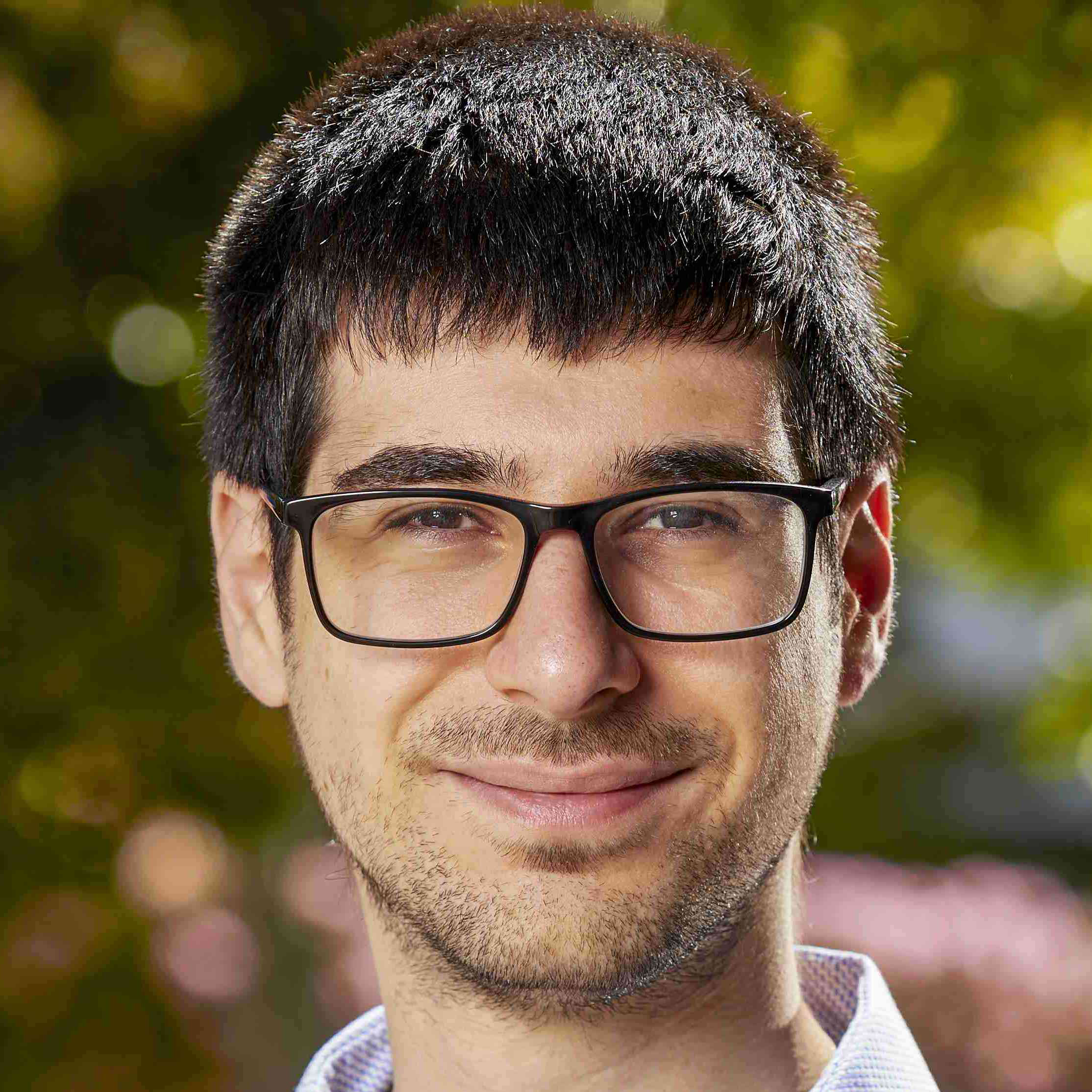 Photo of Dr. Simone Perrotta