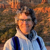 Photo of Linda Zarzana