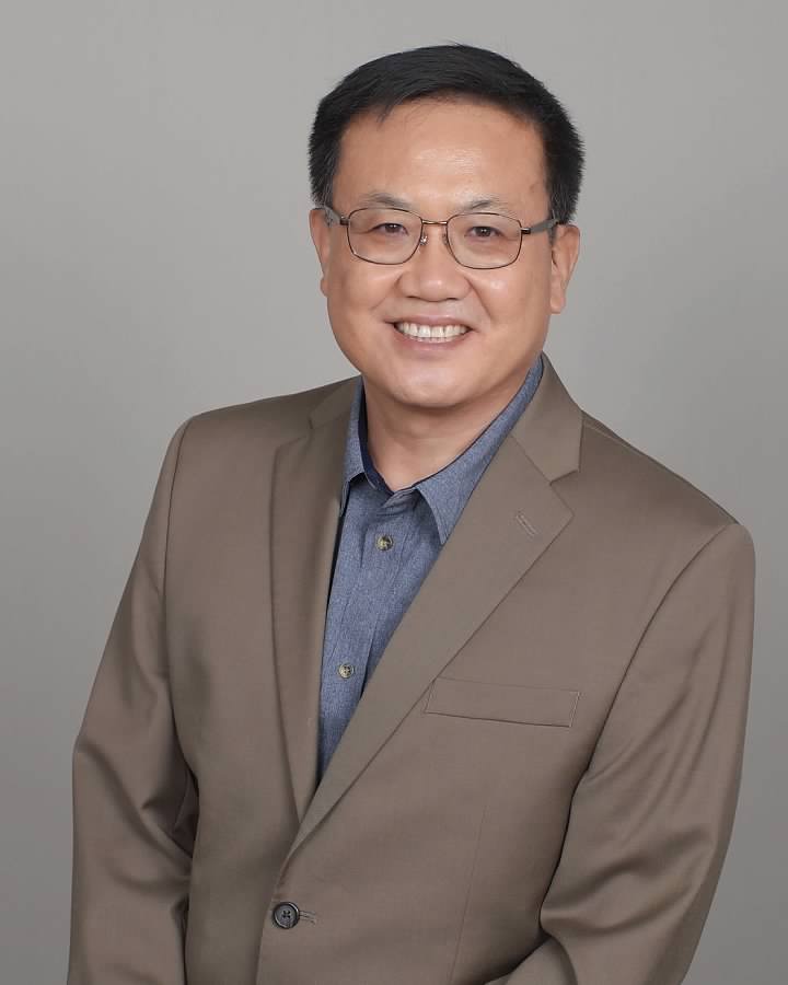 Photo of Euisuk Kim, Ph.D.