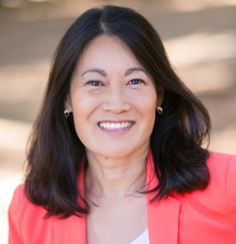 Photo of Karen Kurasaki