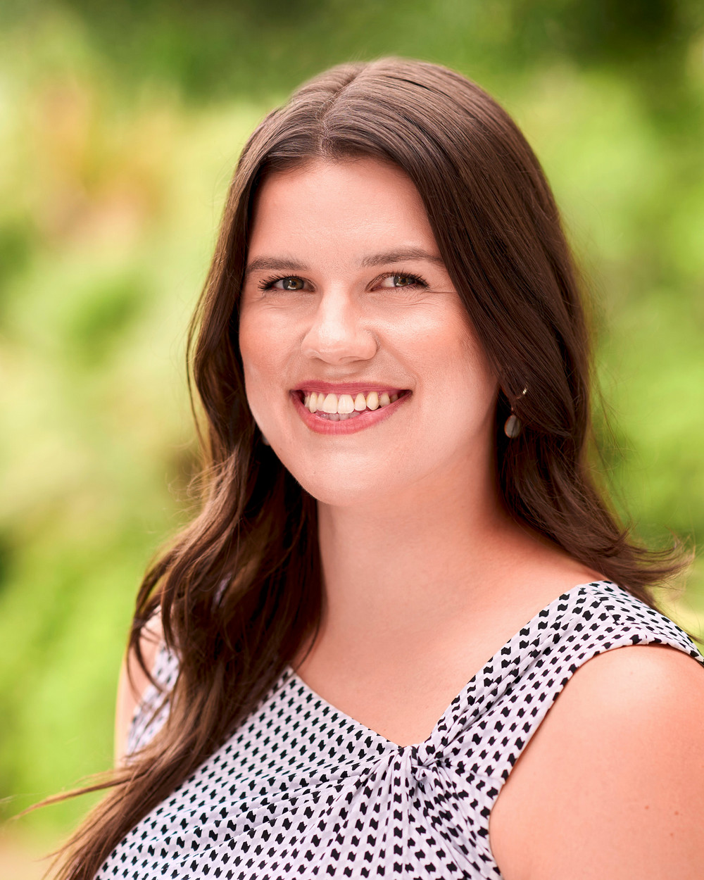 Shannon Swanson Headshot