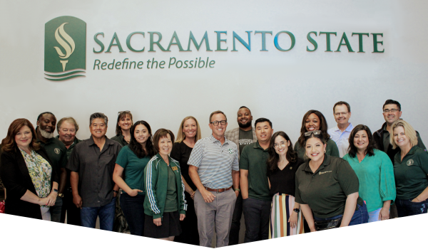 Alumni Association Board of Directors pose for 2018 photo