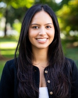 headshot Sydney Daniels