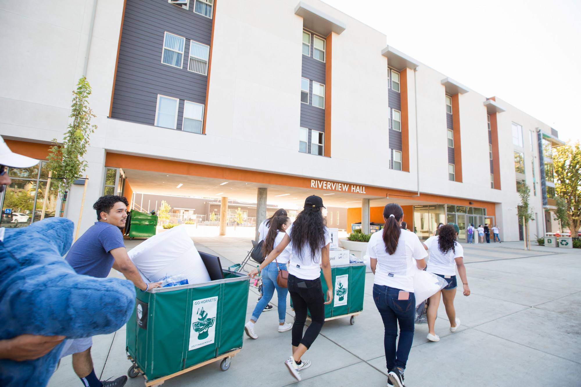 Photo: students moving into dorms