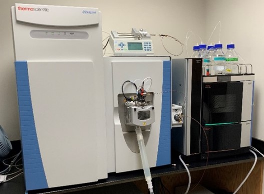 A liquid chromatograph-high resolution mass spectrometer