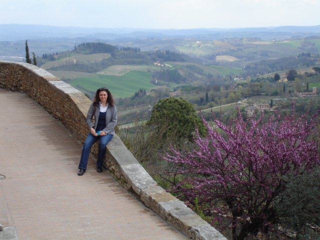 Samantha M. Hens at San Gimognano