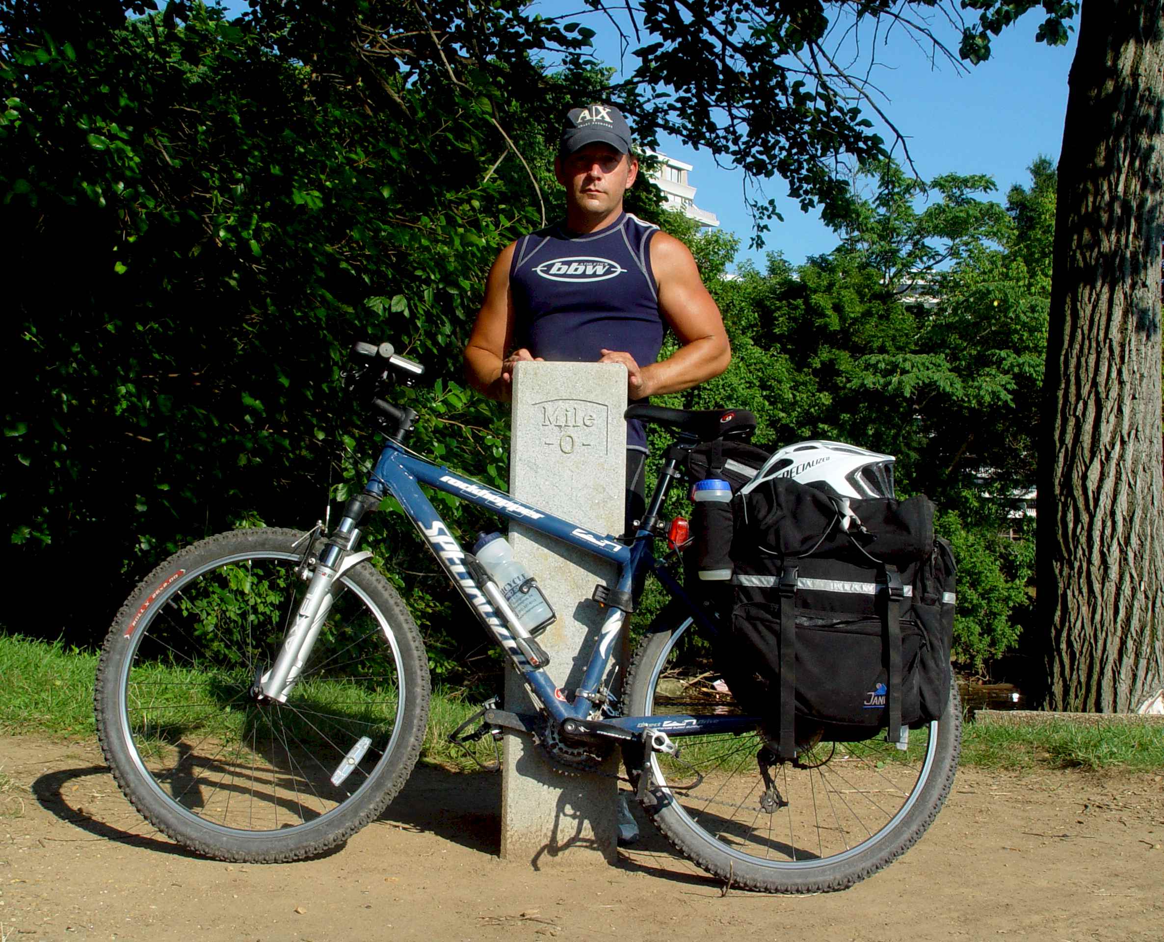 07049IMadeItMile0.jpg (472083 bytes)