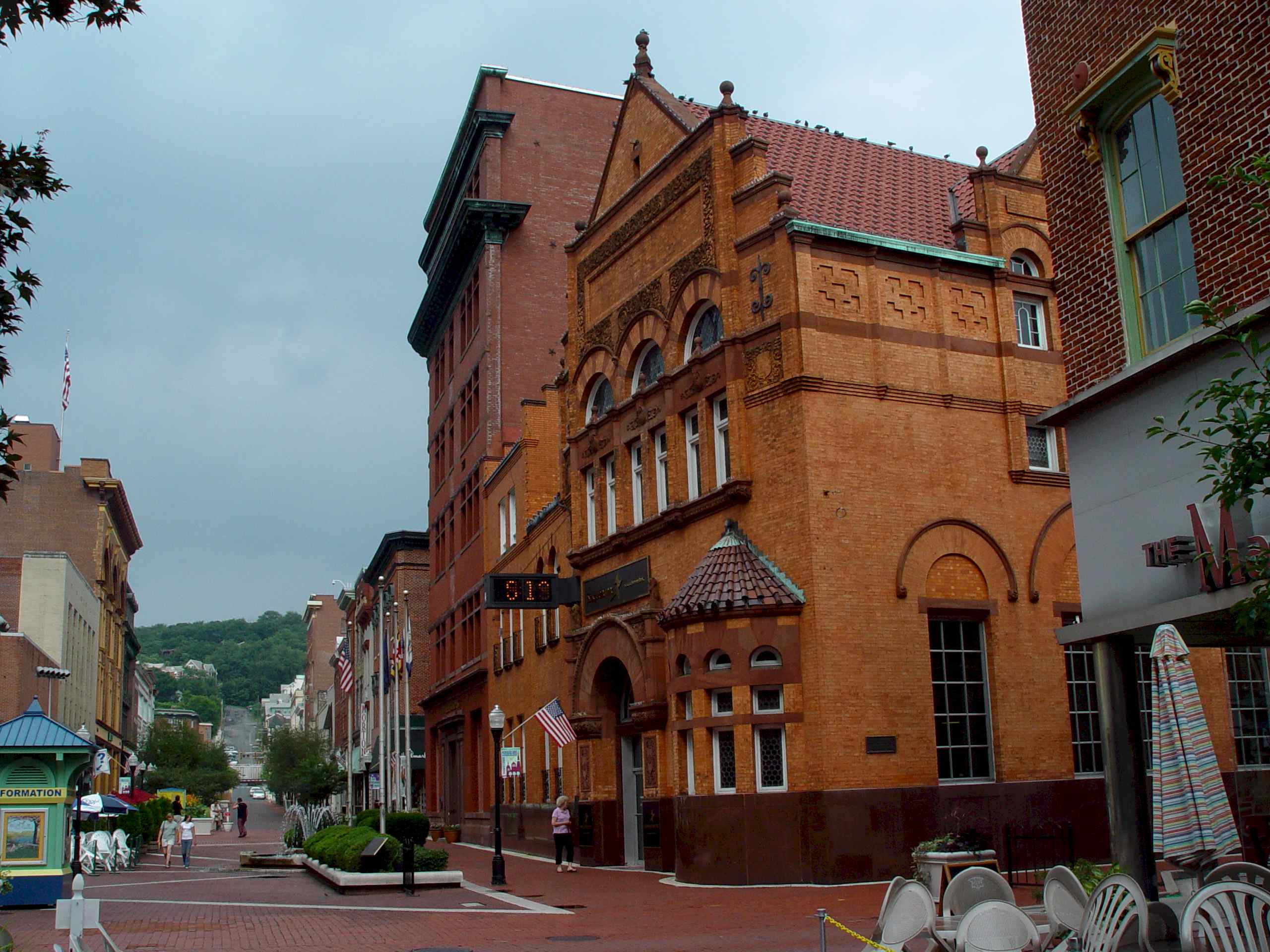 06866Cumberland.jpg (366258 bytes)