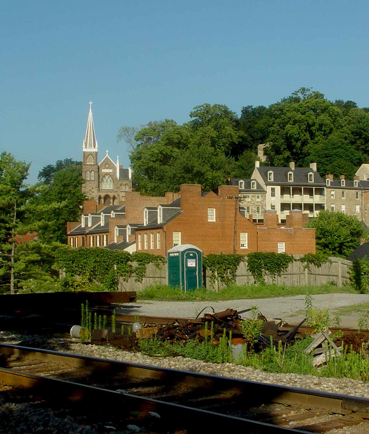 06987HarpersFerry.jpg (165649 bytes)