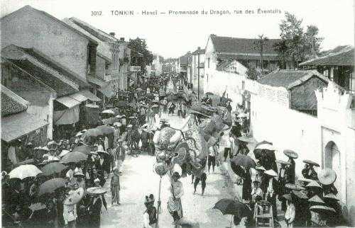 vietnamese parade in colonial Hanoi