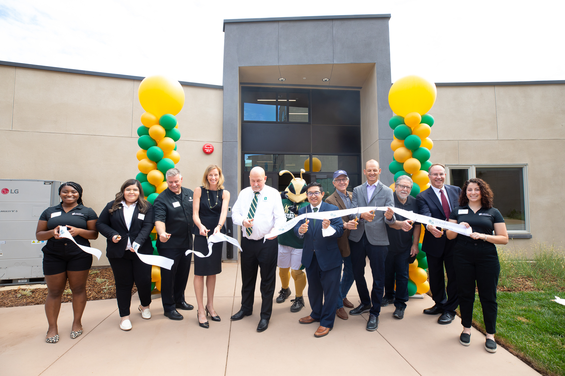 Hornet Commons ribbon cutting