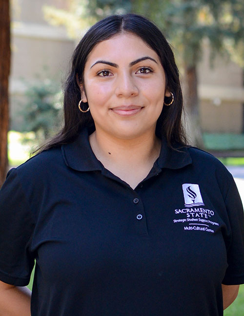 Photo of Alina Aguilar