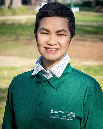 Tran Pham Headshot Photo