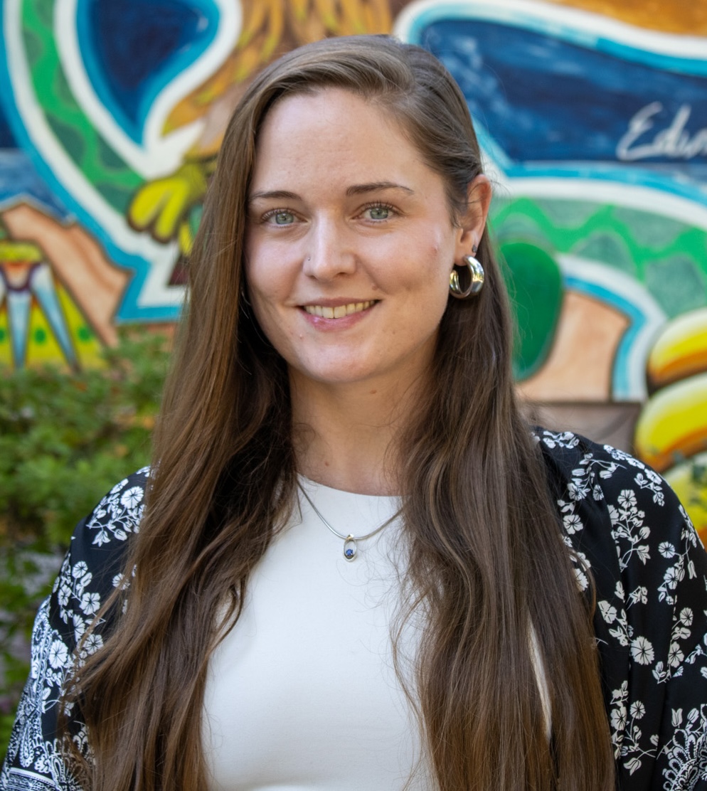 Photo of Laura Miller