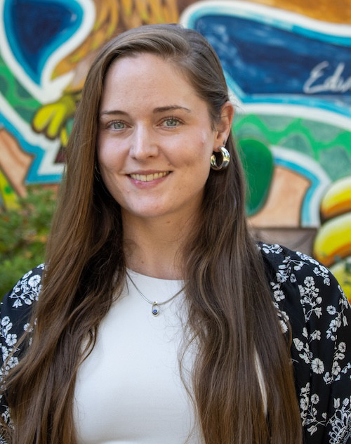 Photo of Laura Miller