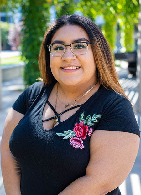Photo of Victoria Ramirez