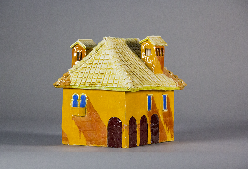 Chris Unteseher ceramic house